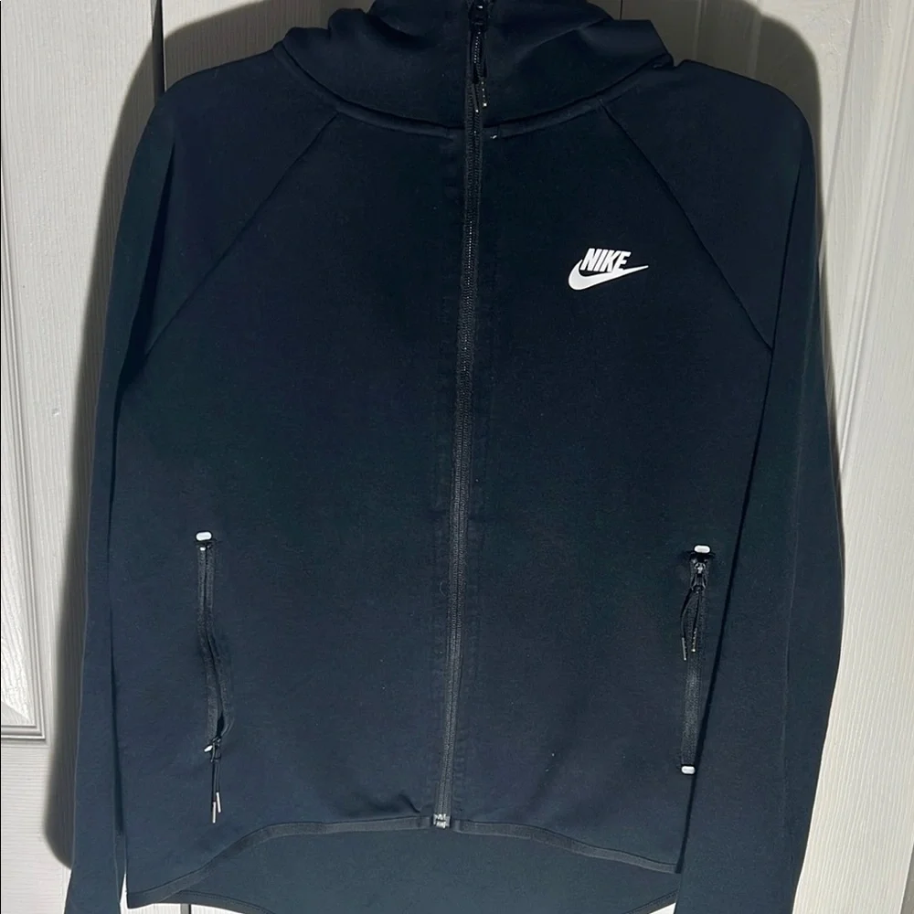 Nike Women's Black Windbreaker with White Accents - Picture 2 of 4